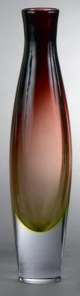 ARTE NOVA
Vase fuseau en verre à triple couche...