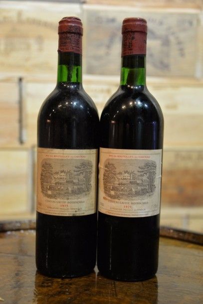 2 Bouteilles Château Lafite Rothschild 1975,...