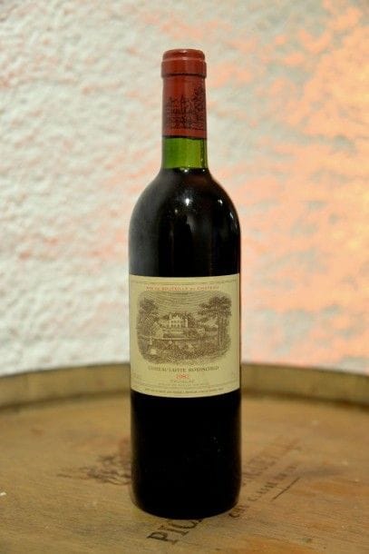 1 Bouteille Château Lafite Rothschild 1982,...