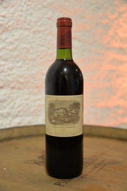 1 Bouteille Château Lafite Rothschild 1982,...