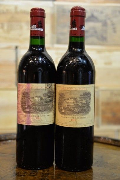 2 Bouteilles Château Lafite Rothschild 1985,...