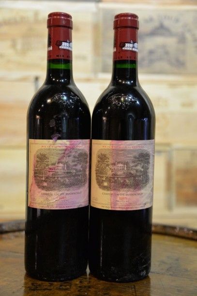 2 Bouteilles Château Lafite Rothschild 1985,...
