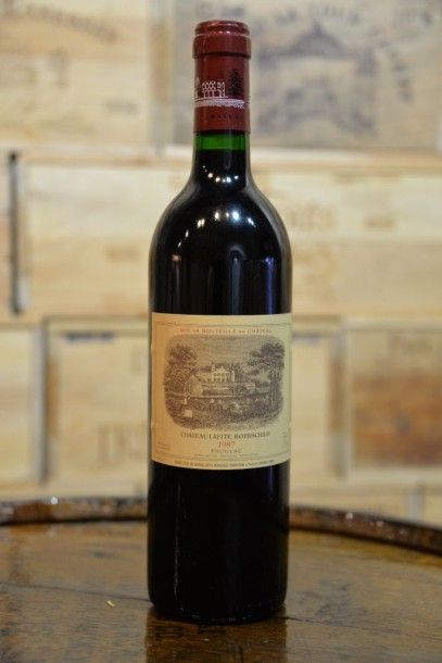 1 Bouteille Château Lafite Rothschild 19...