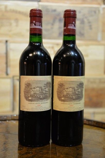 2 Bouteilles Château Lafite Rothschild 1987,...