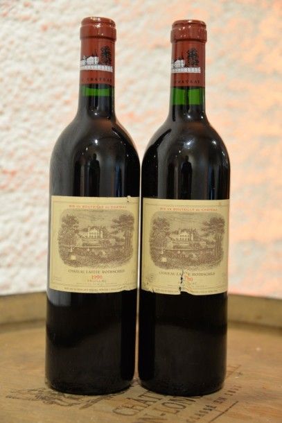 2 Bouteilles Château Lafite Rothschild 1990,...
