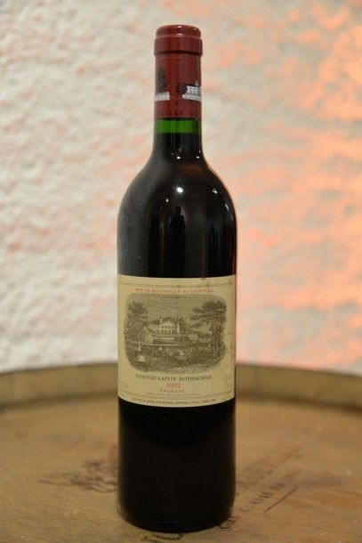 1 Bouteille Château Lafite Rothschild 1992,...