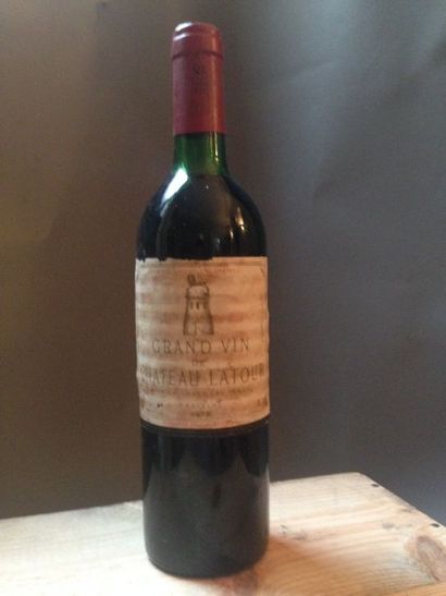 1 Bouteille Château Latour 1976, niveau:...
