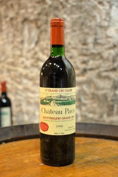 1 Bouteille Château Pavie 1990, niveau: légèrement...