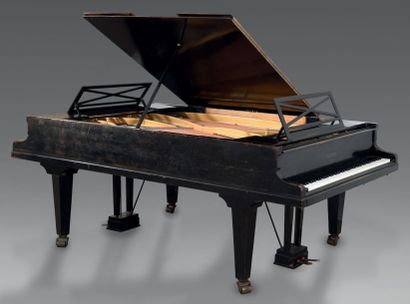 Piano double (claviers en miroir) de la maison...