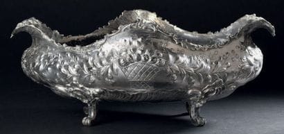 Grande corbeille en argent étranger de forme...