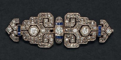 Broche plaque en or blanc 18K (750°/00) sertie...