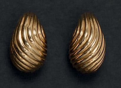 BOUCHERON
Paire de boucles d'oreilles à clips...