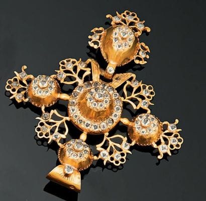 Croix de Saint-Lô en or jaune 18K (750°/00)...