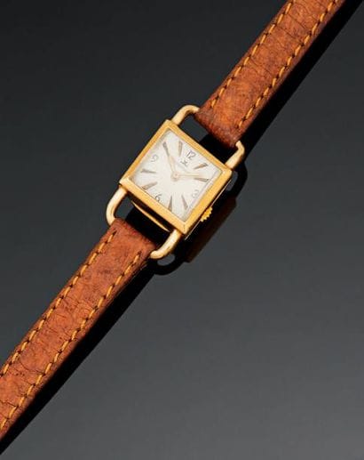 JAEGER-LECOULTRE
Montre bracelet de dame...