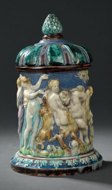 Ecole de Paris
Pot cylindrique couvert en...