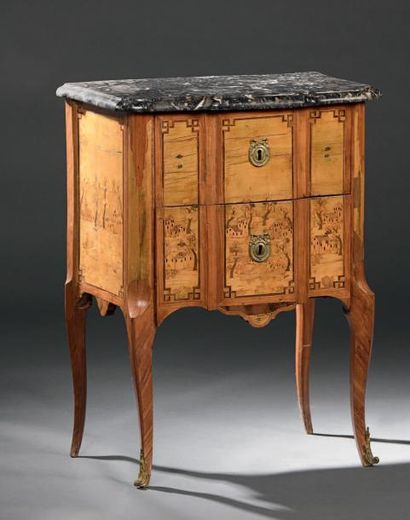 Commode en marqueterie de paysages d'architecture,...