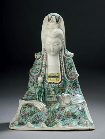 CHINE - XIXe siècle
Statuette de Guanyin...