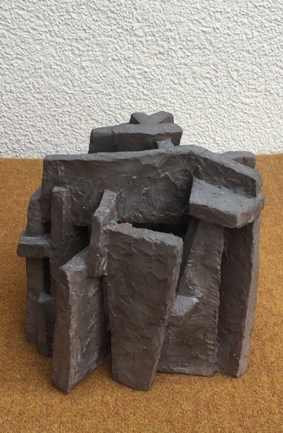 Gilbert MARTIN

Sculpture abstraite

Terre...