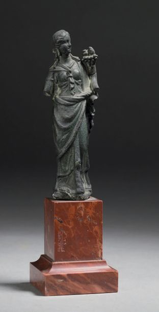 Statuette d'Isis Abundentia de type ptolémaïque,...
