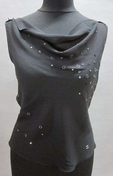 CHANEL circa printemps 1999 : Lot composé...
