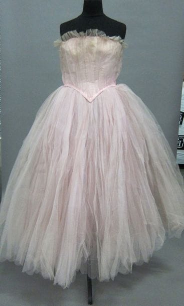 SAINT LAURENT rive gauche circa 1990 : 

Robe...