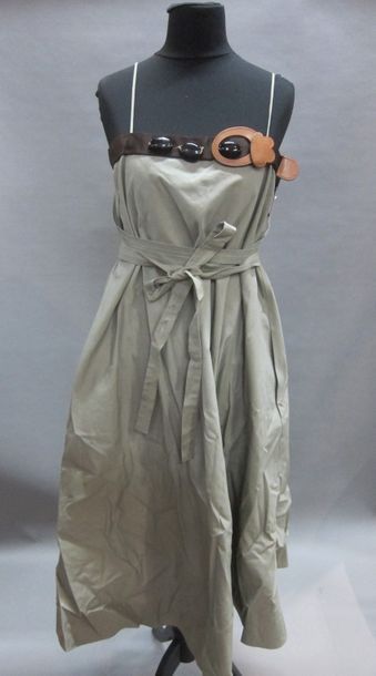MARNI : Lot composé de 3 robes en coton de...