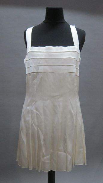 CHANEL circa printemps 2007 : Minirobe en...