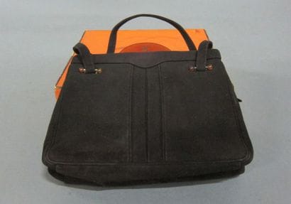 MORABITO Paris 

Sac 24 cm en daim marron...