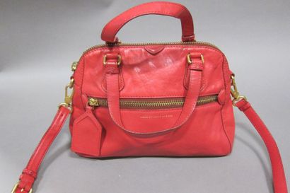Marc BY MARC JACOBS : Sac 30 cm en cuir rouge...