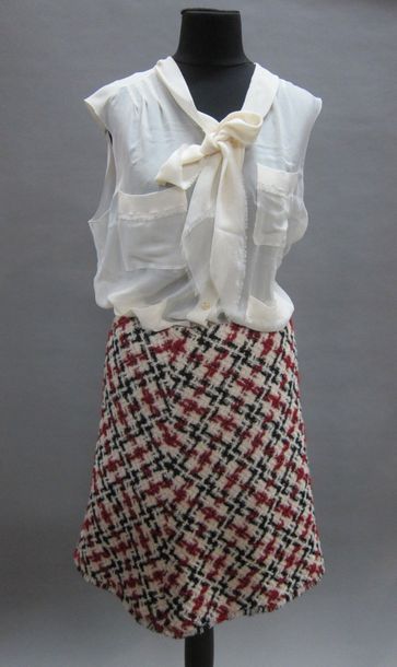 CHANEL circa printemps 2004, CHANEL circa...