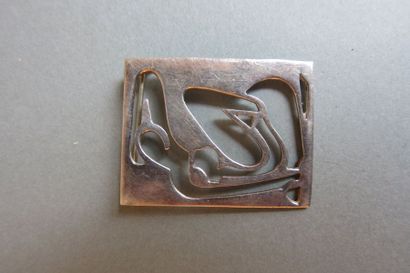 Anonyme : Broche en argent 925/1000éme reprenant...