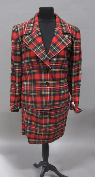 Yves SAINT-LAURENT Rive Gauche : Lot Composé...