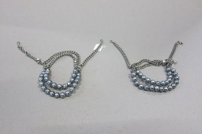 CHANEL : lot composé de 2 accessoires de...