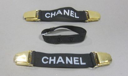 CHANEL : lot de 2 attaches-guêtres ou pantalon...