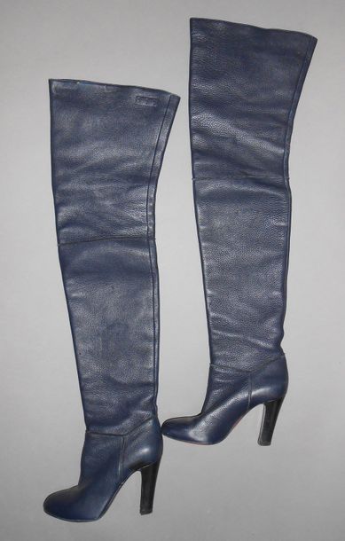 CHRISTIAN LOUBOUTIN : Paire de cuissardes...