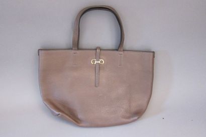 Salvatore FERRAGAMO 

Mini cabas 26 cm en...