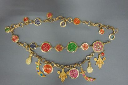 EMANUEL UNGARO : Ceinture en métal doré agrémenté...