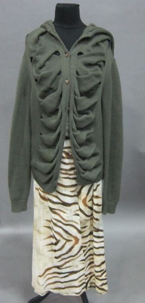 FORT LOT comprenant :

EMANUEL UNGARO PARALLELE...