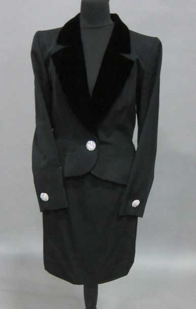Yves SAINT LAURENT rive gauche : 

Lot composé...