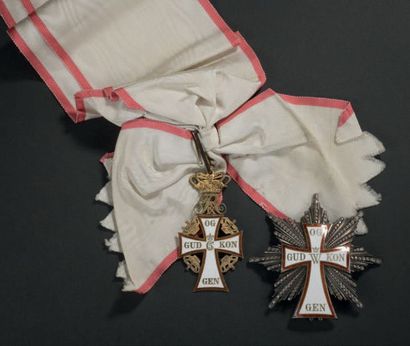 Ensemble de grand-croix de l'ordre de Dannebrog:
-...