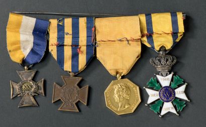 Réunion de médailles et croix des Pays-Bas:
-...