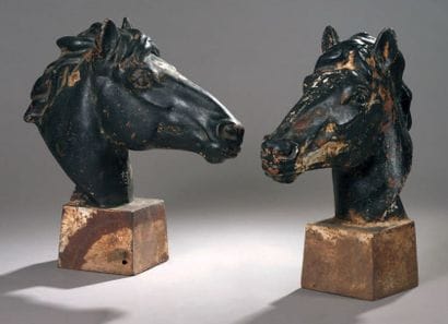 Paire de tête de chevaux, en fonte de fer...