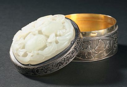 CHINE - XIXe siècle
Boîte en argent et vermeil,...