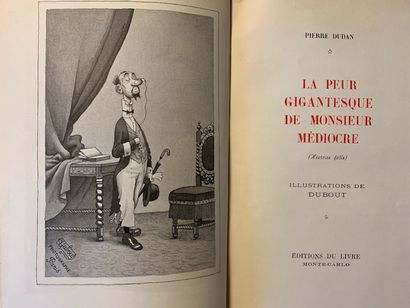V43 Ensemble de livres brochés et revues...