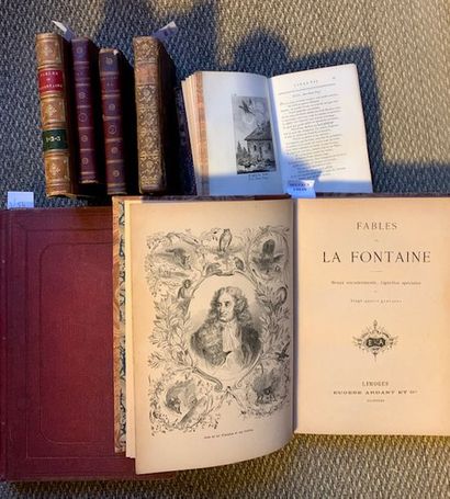 V54 Ensemble de volumes Littérature et divers:...