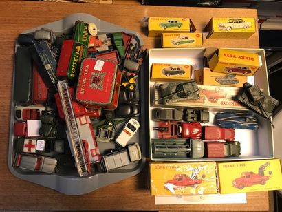 J35 Ensemble de voitures DINKY TOYS, comprenant:...