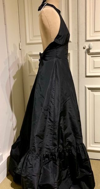 M2 JEAN PATOU
Boutique, Paris: Robe longue...