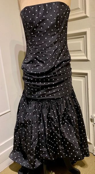 M3 ANGELO TARLAZZI, Paris
Robe bustier, en...