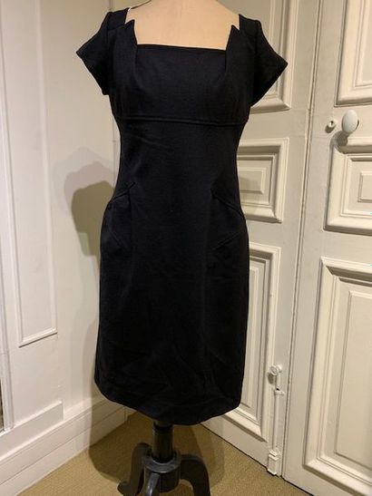 M4 DIANE VON FURSTENBERG, Paris
Deux robes...