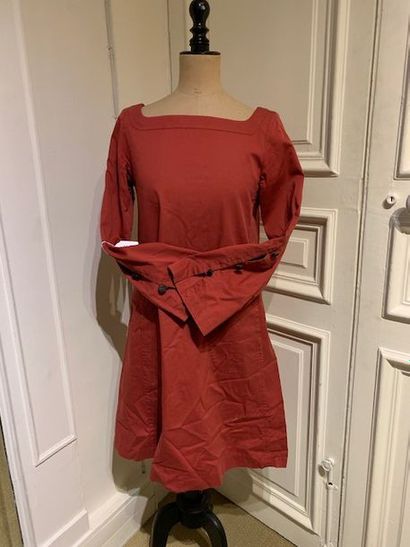 M8 YVES SAINT LAURENT, Rive Gauche
Robe en...